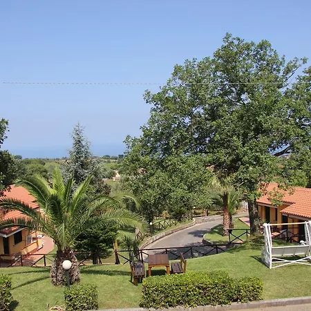 Borgo San Cosmo Tropea Bed & Breakfast Brattiro