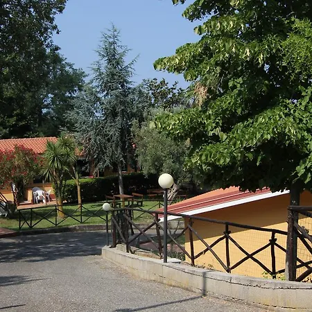 Borgo San Cosmo Tropea Bed & Breakfast *