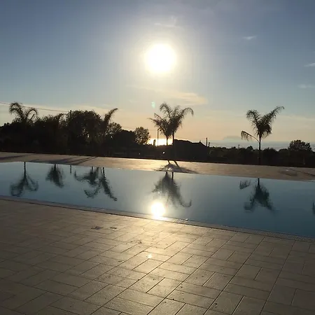 Alojamento de Acomodação e Pequeno-almoço Borgo San Cosmo Tropea 4*