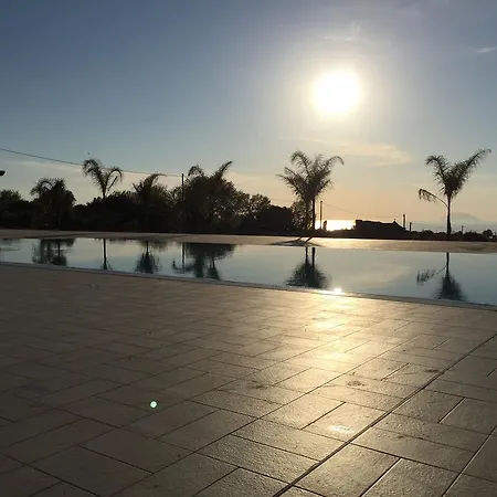 Alojamento de Acomodação e Pequeno-almoço Borgo San Cosmo Tropea Brattiro