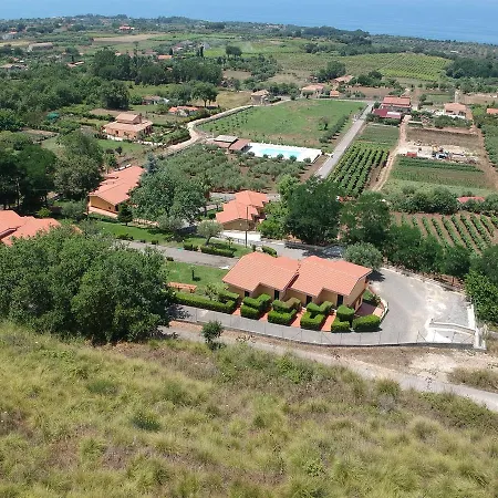 Borgo San Cosmo Tropea 4*