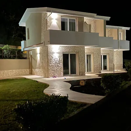 Borgo San Cosmo Tropea 4*