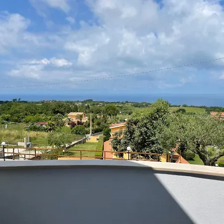 Borgo San Cosmo Tropea Oda ve Kahvaltı 4*