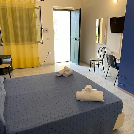 Borgo San Cosmo Tropea 4*