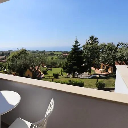 Borgo San Cosmo Tropea 4* Brattiro