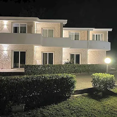 Borgo San Cosmo Tropea 4*