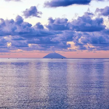 Borgo San Cosmo Tropea 4* Brattiro