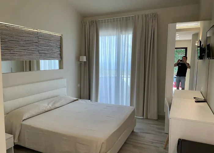 Borgo San Cosmo Tropea Bed & Breakfast 4*