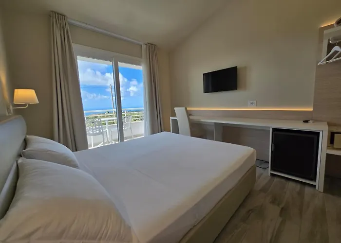 Borgo San Cosmo Tropea Bed & Breakfast