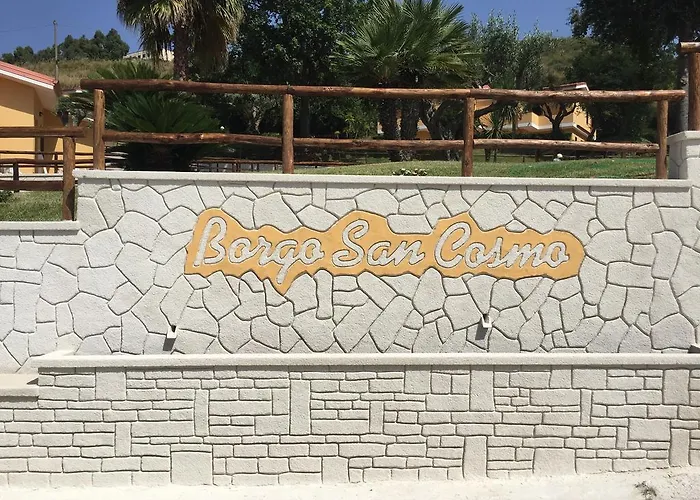 לינה וארוחת בוקר Borgo San Cosmo Tropea 4*