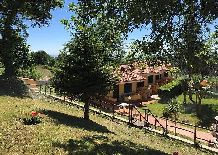 Borgo San Cosmo Tropea Bed & Breakfast 4*