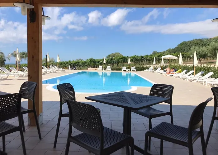 Borgo San Cosmo Tropea Bed & Breakfast 4*